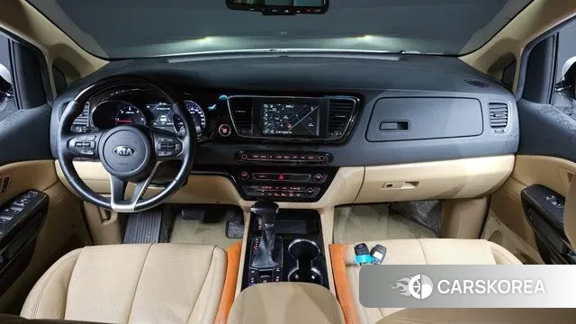 Kia The New Carnival id 3029387 из Кореи 17