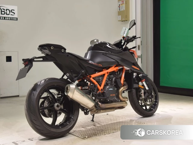 Проданный KTM 1290 SUPER DUKE R id 4313108 из Японии, фото 8
