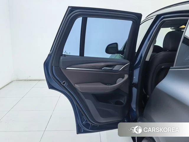 BMW X3 id 4276044 из Китая 30