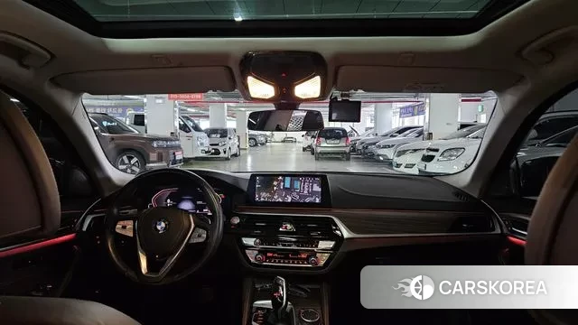 BMW 5 Series (G30) id 3054807 из Кореи 16