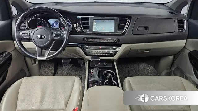 Kia The New Carnival id 3666437 из Кореи 17