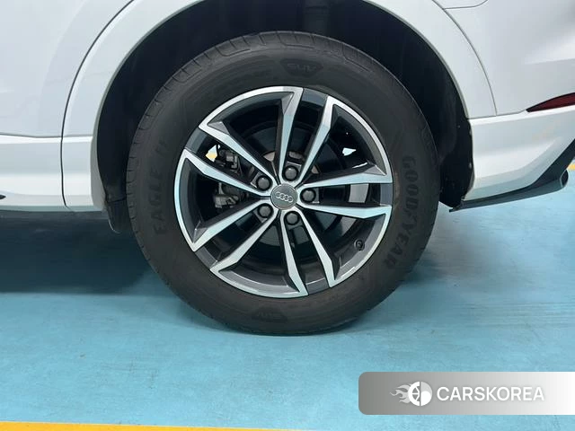 Audi Q3 id 4262103 из Китая 17