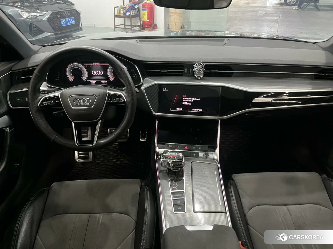 Audi A6L id 4473791 из Китая 10