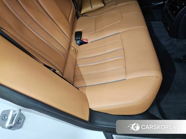 BMW 5 Series (G30) id 3923068 из Кореи 8