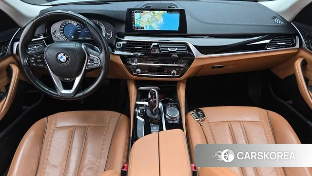 BMW 5 Series (G30) id 3834933 из Кореи 17