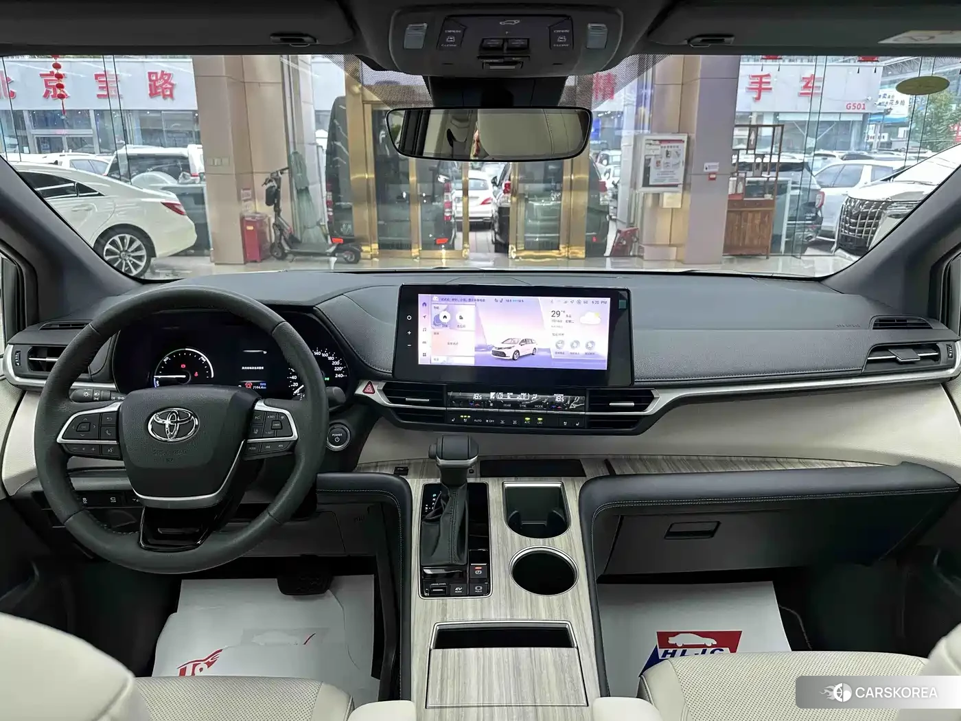 Toyota Sienna id 4583895 из Китая 16