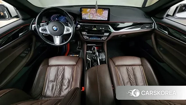 BMW 5 Series (G30) id 3458957 из Кореи 17