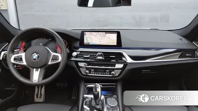 BMW 5 Series (G30) id 3396362 из Кореи 17