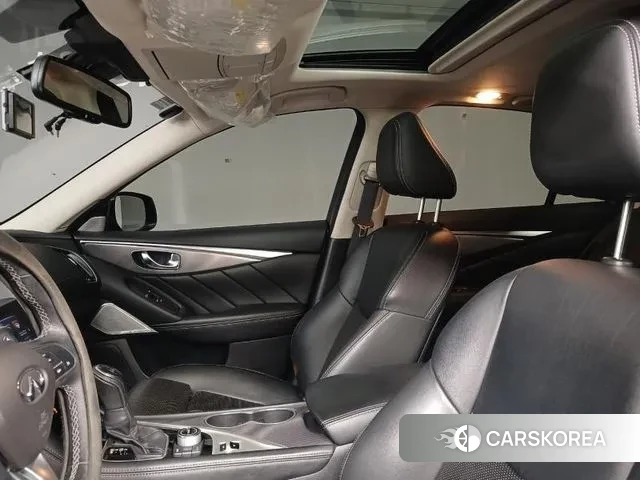 Infiniti Q50 id 3209883 из Кореи 17