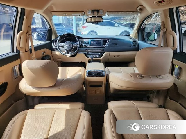 Kia The New Carnival id 4873386 из Кореи 17