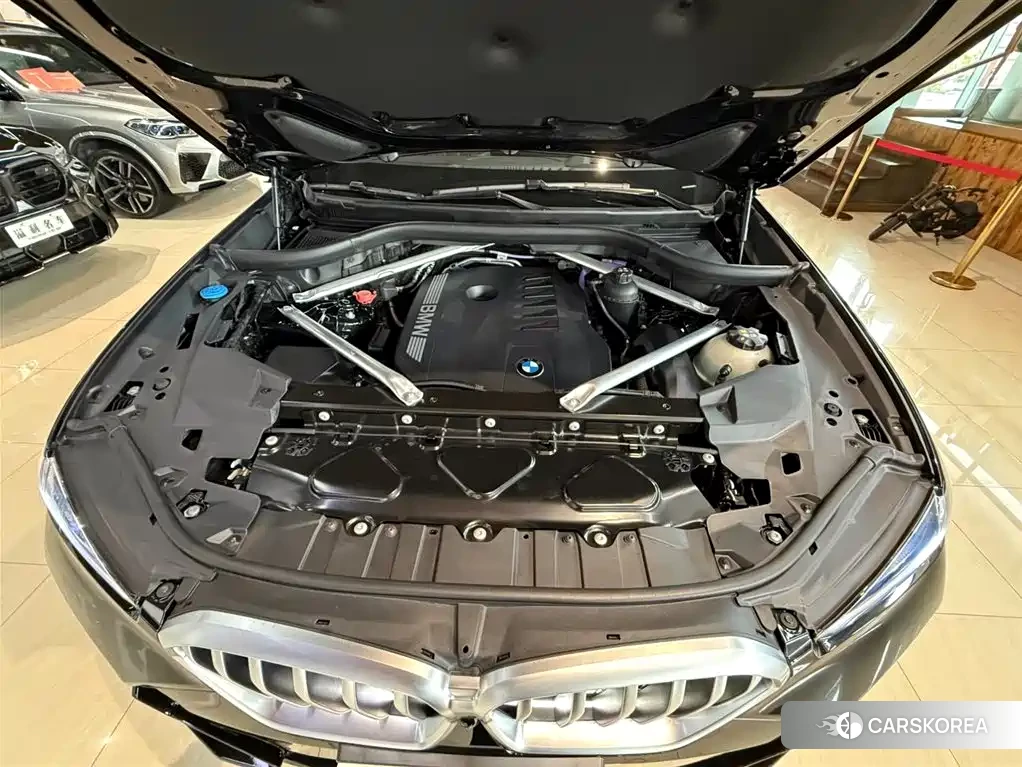 BMW X6 id 4607189 из Китая 31