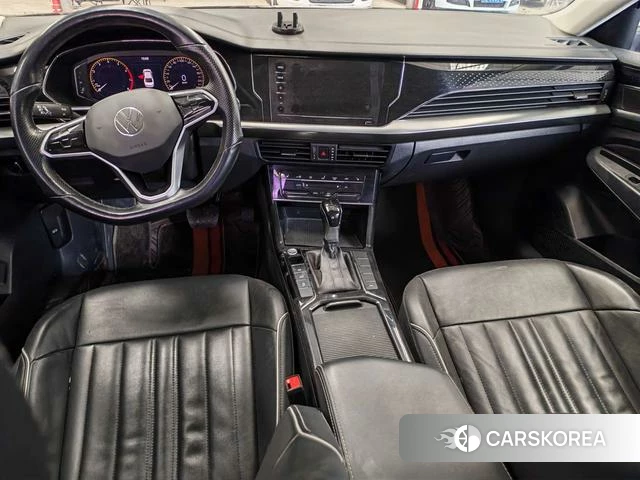 Volkswagen Passat id 4259735 из Китая 7