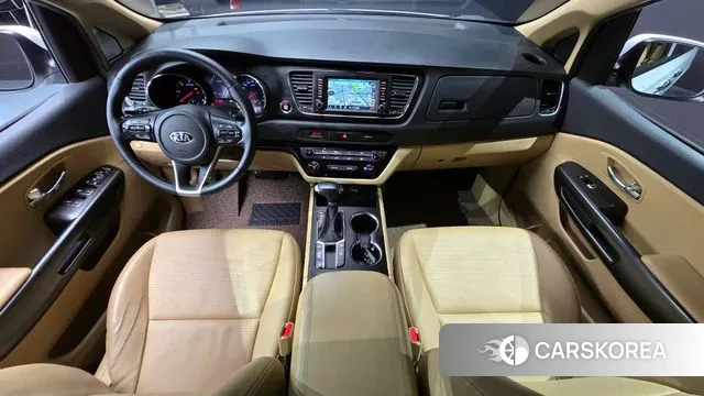 Kia The New Carnival id 3428999 из Кореи 17