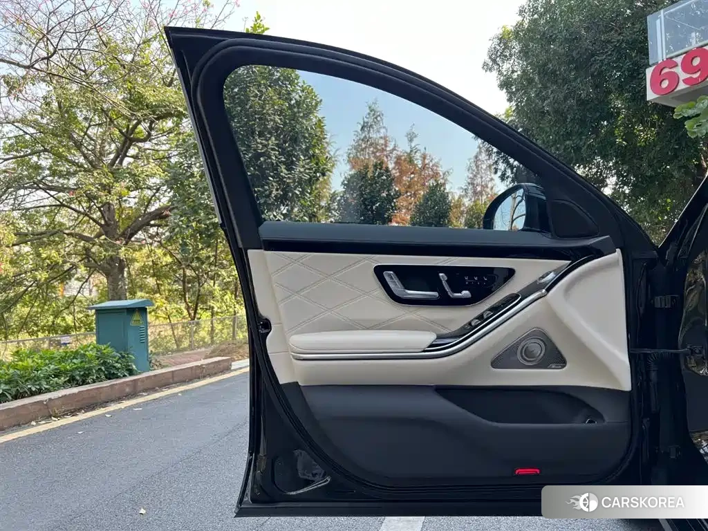 Mercedes-Benz Maybach S-Class id 4545800 из Китая 8