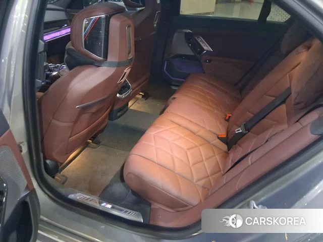 BMW 7 Series (G70) id 3921661 из Кореи 12