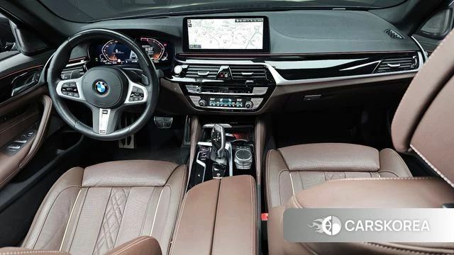 BMW 5 Series (G30) id 3940767 из Кореи 17