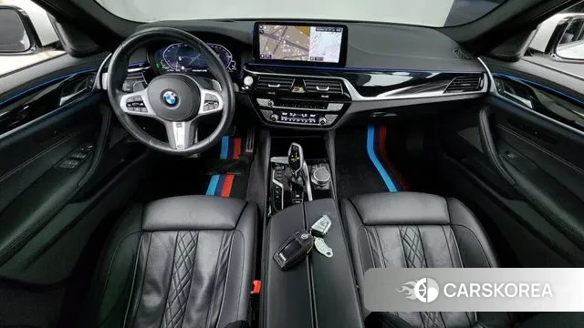 BMW 5 Series (G30) id 3625948 из Кореи 17