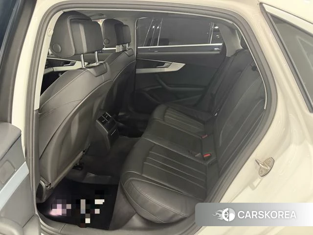 Audi A4L id 4353205 из Китая 7