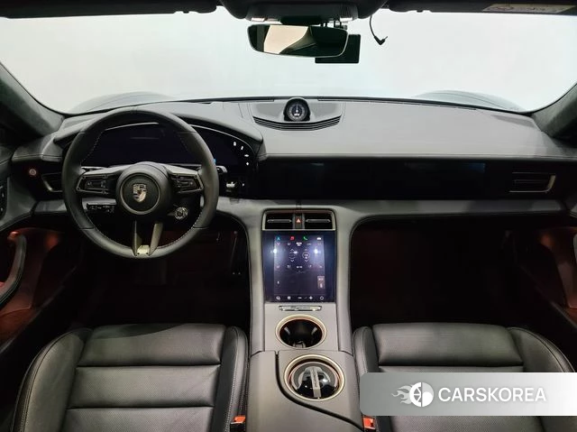 Porsche Taycan id 3831460 из Кореи 17