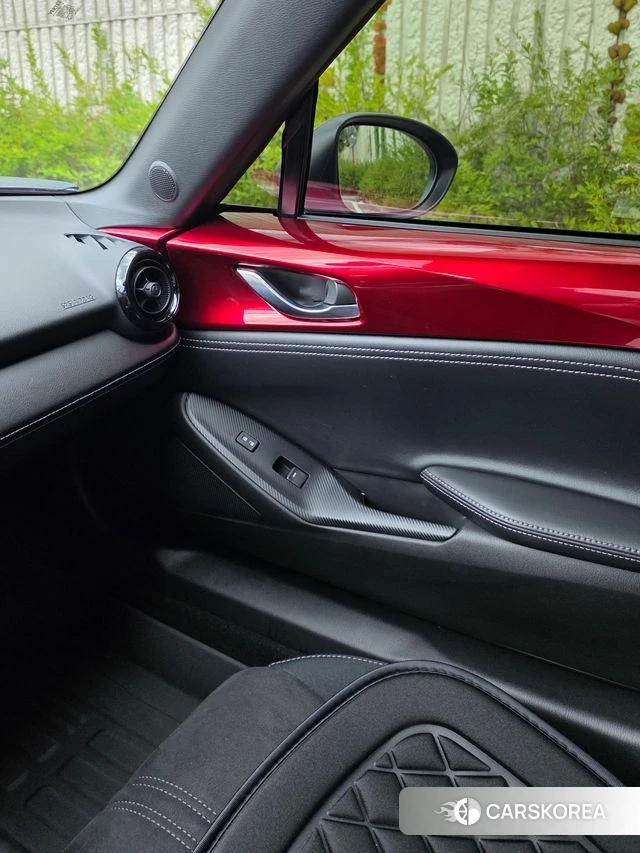 Mazda MX-5 MIATA id 4589755 из Кореи 7