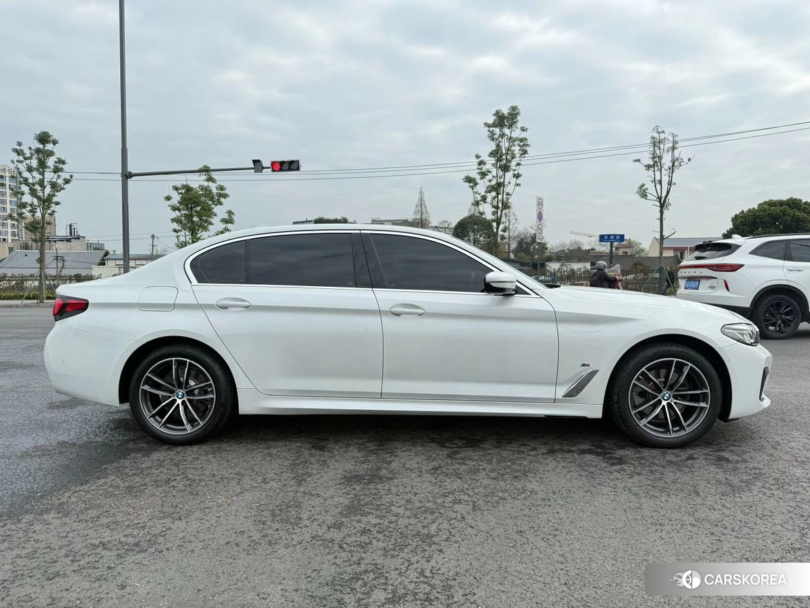 BMW 5 series id 4426732 из Китая 13