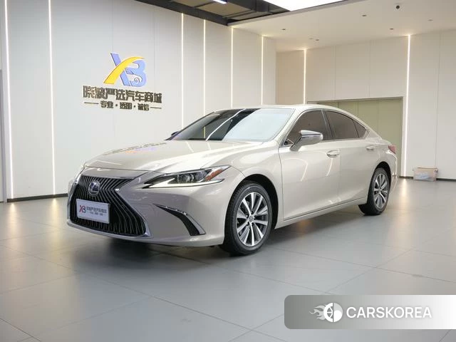 Lexus ES id 4368407 из Китая 15