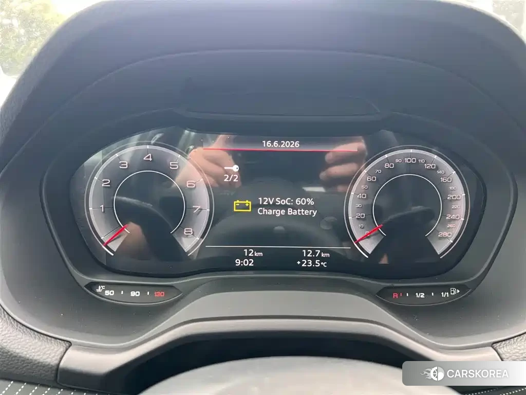 Audi Q2L id 4515521 из Китая 8