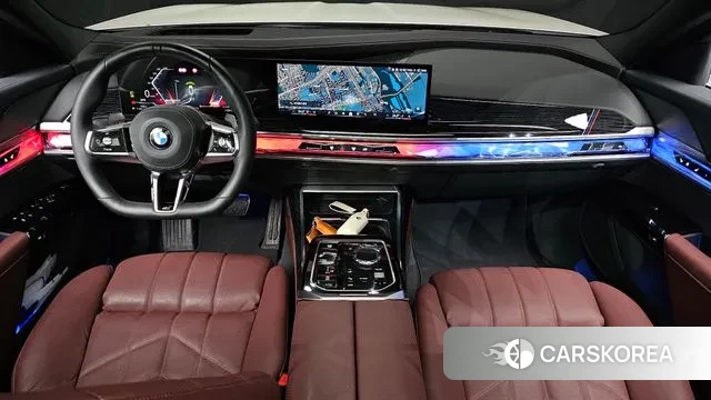 BMW 7 Series (G70) id 3466990 из Кореи 17