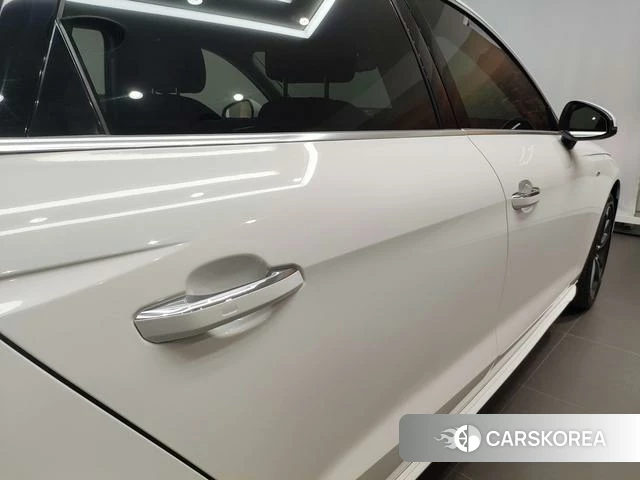 Audi A4L id 4215028 из Китая 24