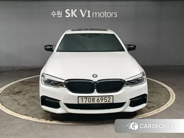 BMW 5 Series (G30) id 3692932 из Кореи 17