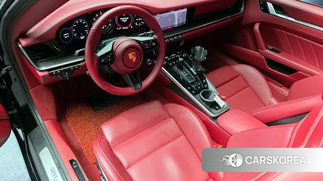 Porsche 911(992) id 3192409 из Кореи 17