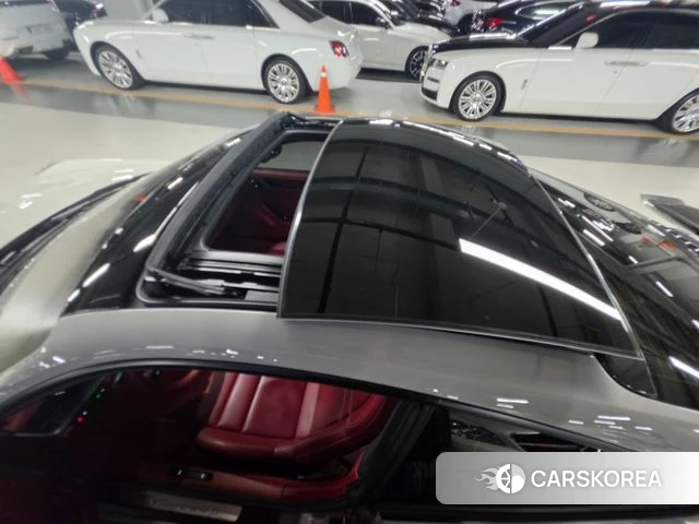 Porsche 911(992) id 4842604 из Кореи 17