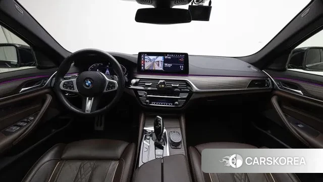 BMW 5 Series (G30) id 3778055 из Кореи 17