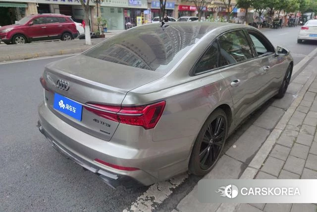 Audi A6L id 4335187 из Китая 14