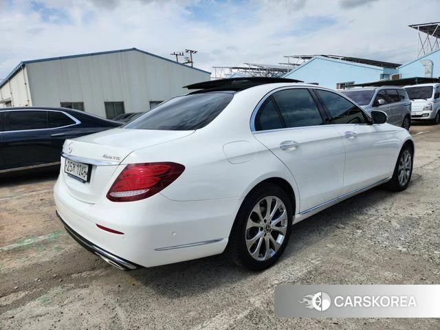 Mercedes-Benz E-Class W213 id 4780772 из Кореи 17