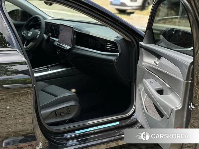 Volkswagen Passat id 4348877 из Китая 26