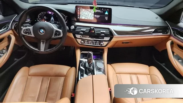 BMW 5 Series (G30) id 3379365 из Кореи 17