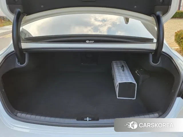 Hyundai The New Grandeur IG Hybrid id 3401796 из Кореи 16