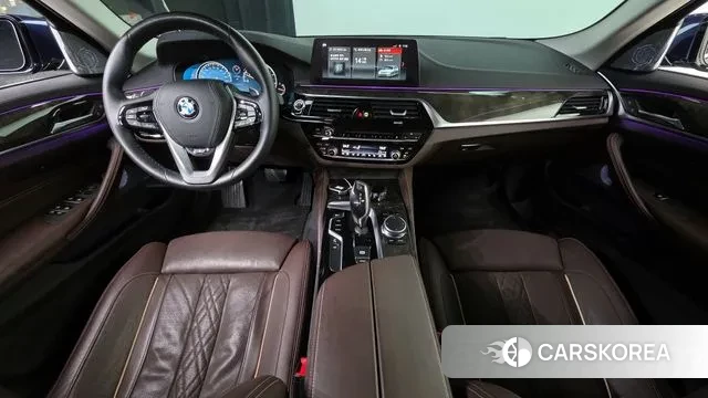 BMW 5 Series (G30) id 3368719 из Кореи 17