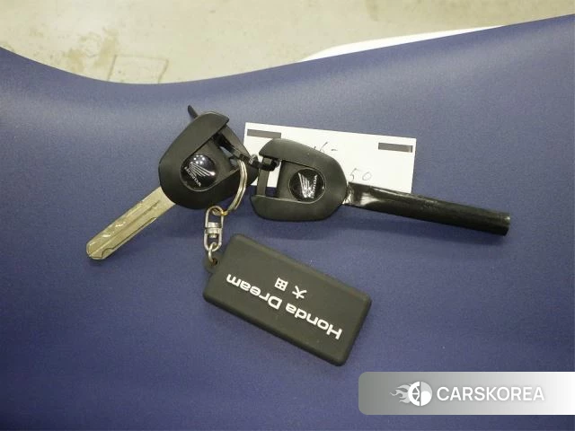 Honda TRANSALP XL750 id 4184968 из Японии 31