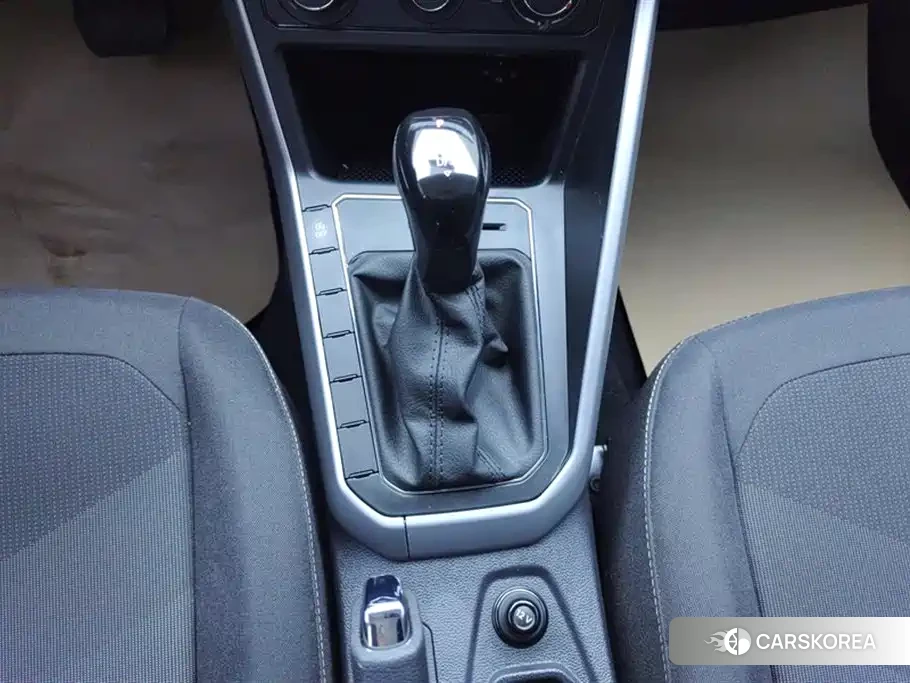 Volkswagen Polo id 4545700 из Китая 13