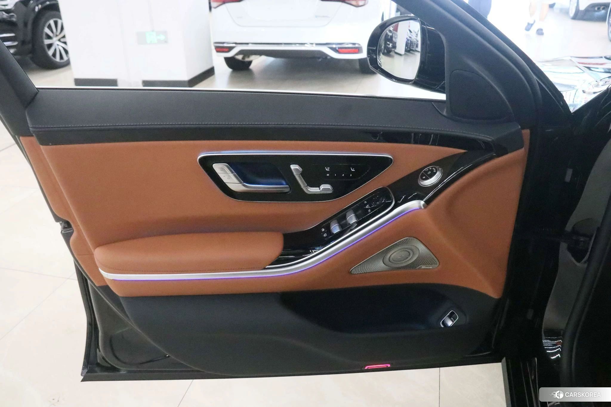 Mercedes-Benz S-class id 4513491 из Китая 28
