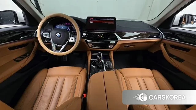 BMW 5 Series (G30) id 3432238 из Кореи 17