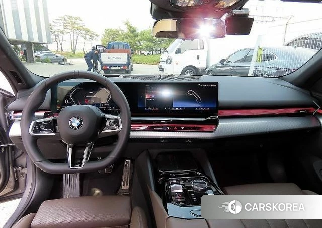 BMW 5 Series (G60) id 4248311 из Кореи 17