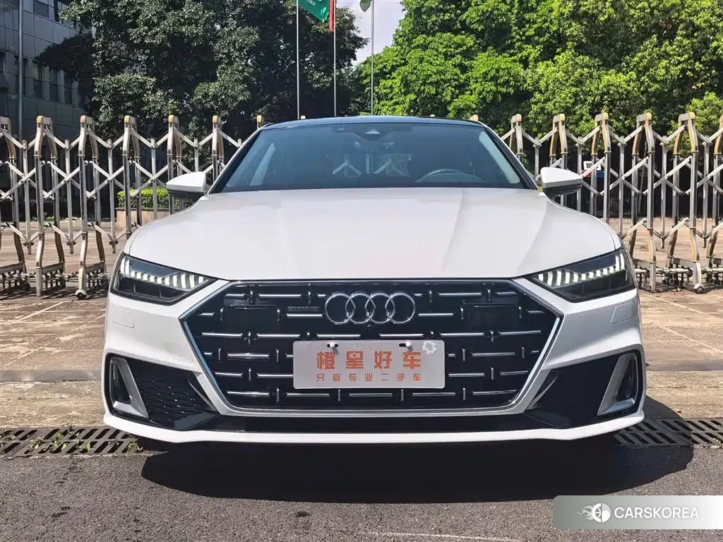Audi A7L id 4570354 из Китая 21