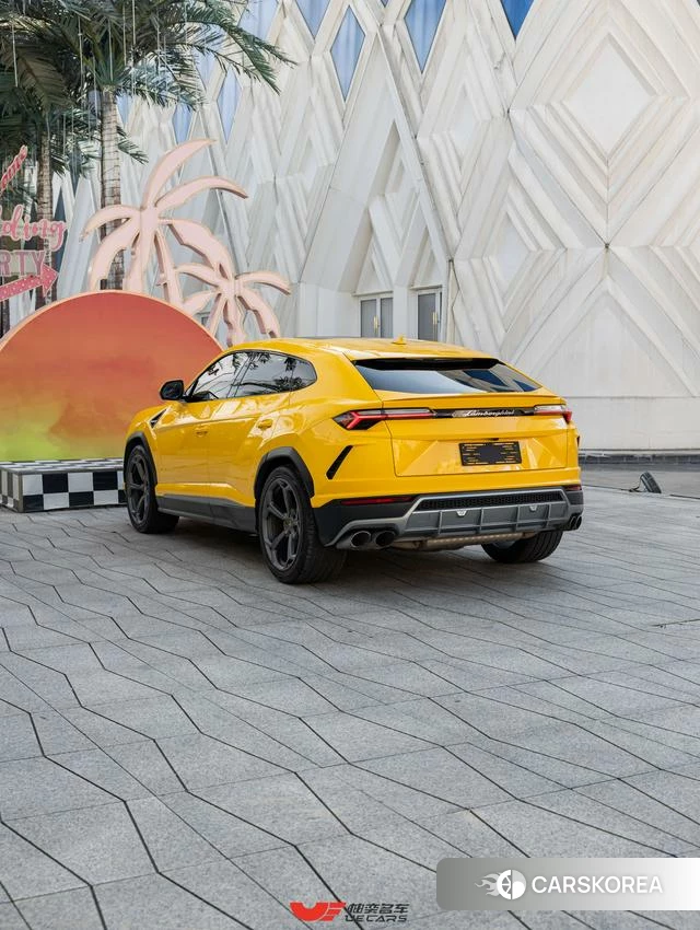 Lamborghini Urus id 4211023 из Китая 18