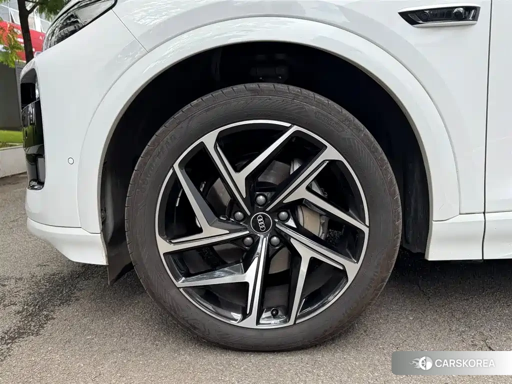 Audi Q6L e-tron id 4554065 из Китая 27