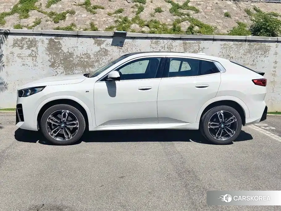 BMW X2 id 4559729 из Китая 8