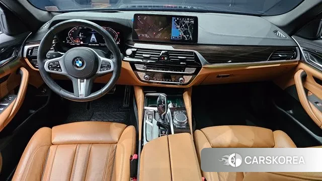 BMW 5 Series (G30) id 3464008 из Кореи 17