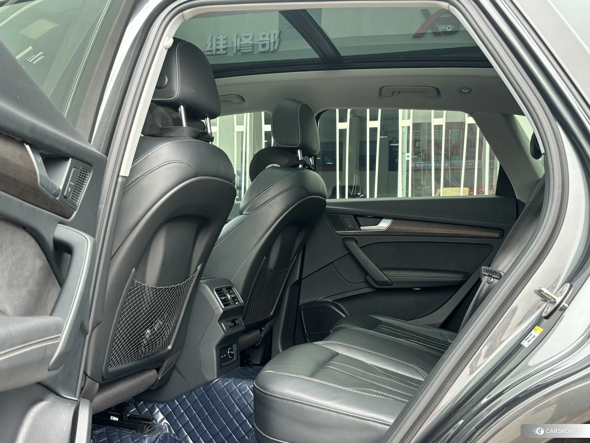 Audi Q5L id 4504962 из Китая 7